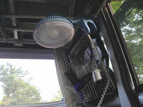 車載用扇風機も暑さ対策には必須です①～車中泊の注意点
