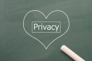 プライバシーポリシー（個人情報保護方針）は必ず設置しよう