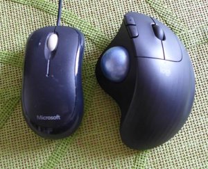 マイクロソフトマウスとLogicoolトラックボール