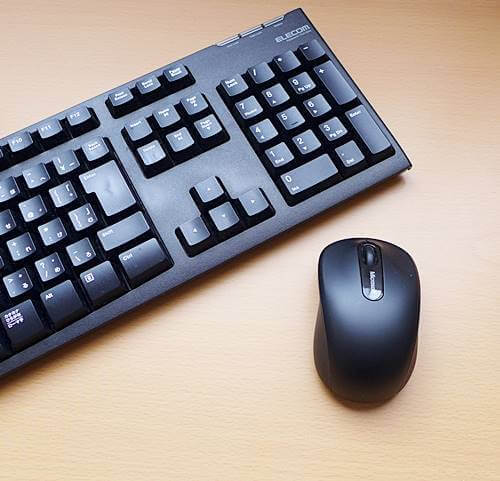 ノートパソコンにはBluetoothのキーボードとマウスだね
