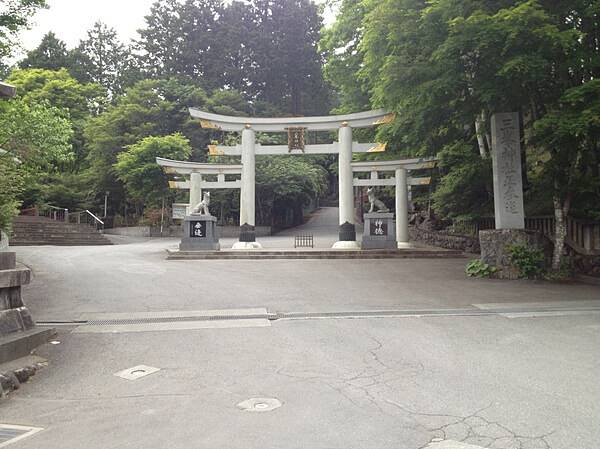 三峯神社の三ツ鳥居