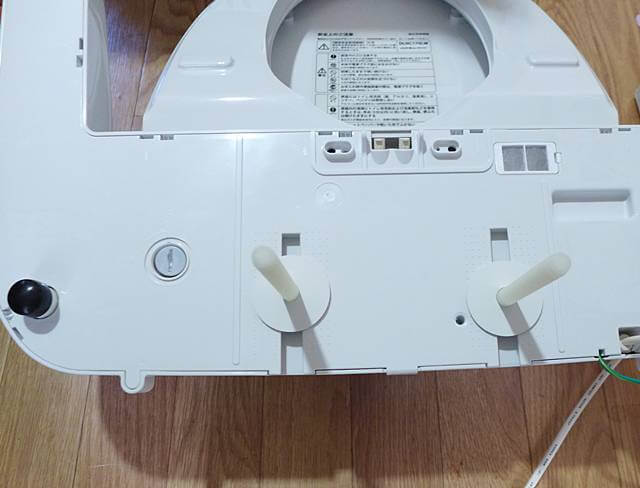ウォシュレット(温水洗浄暖房便座)の取り外しと取り付け②